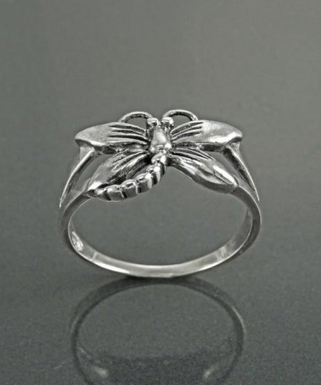Majestic Aura Ring
