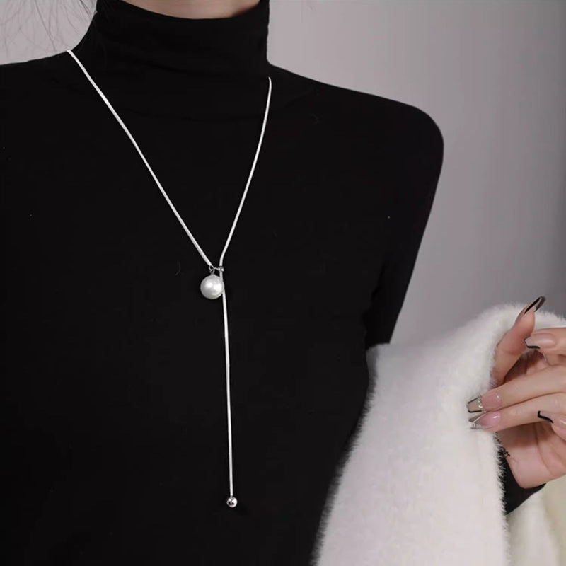 Moonpetal Choker