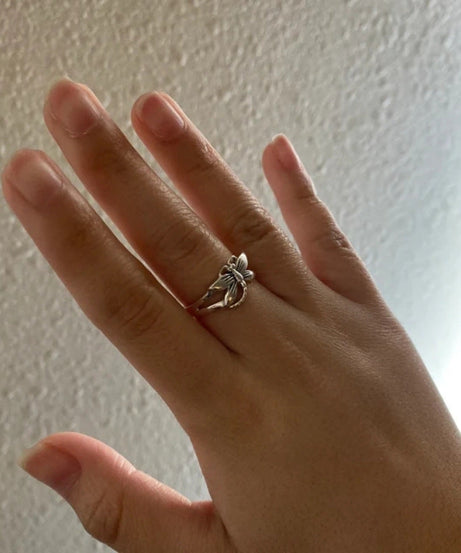 Majestic Aura Ring