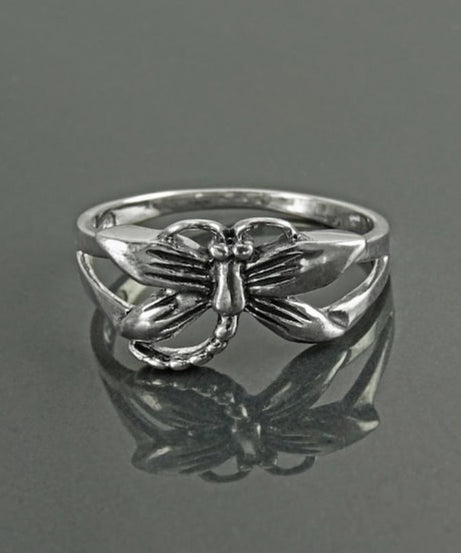 Majestic Aura Ring