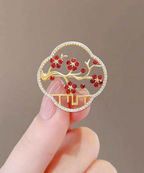 BroochNest
