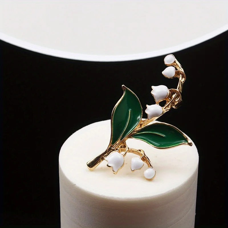 Luxora Brooch